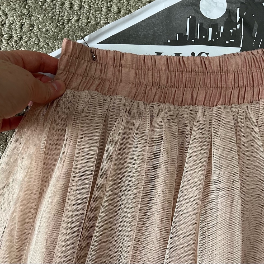 💚SOLD💚 EUC Women's O2 Collection Pleated Tulle Skirt size Small - Picture 3 of 7